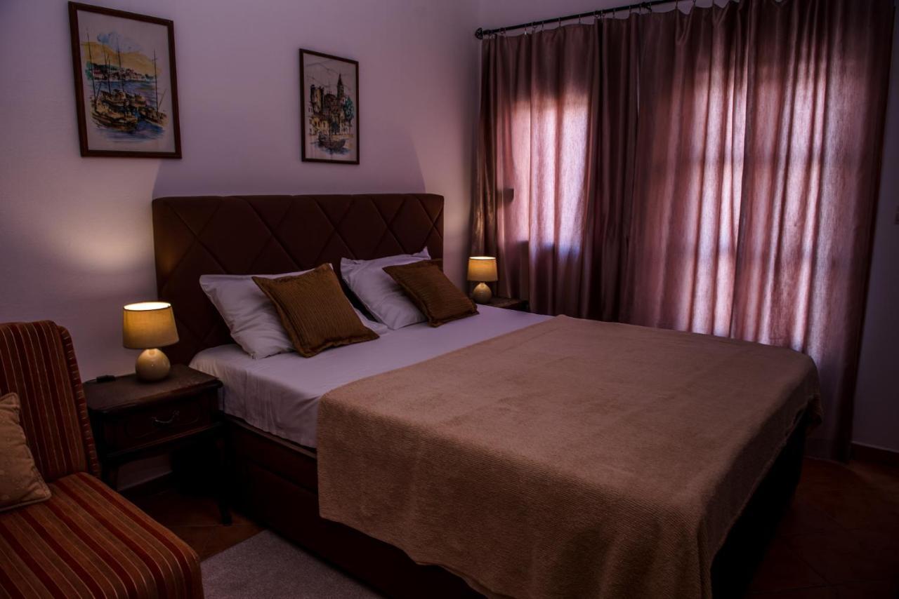 Apartments Klakor Ps ティヴァト エクステリア 写真